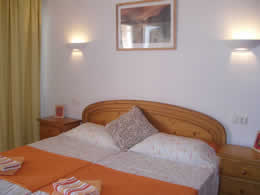 apartment lili bedroom, special rates for long term winter rentals